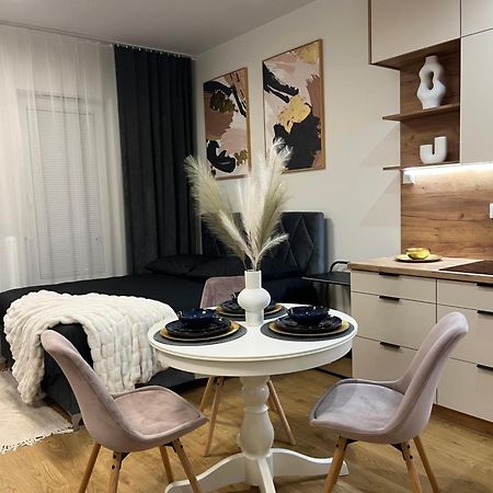 Apartament Nova Klonova Porto Kielce Exterior photo