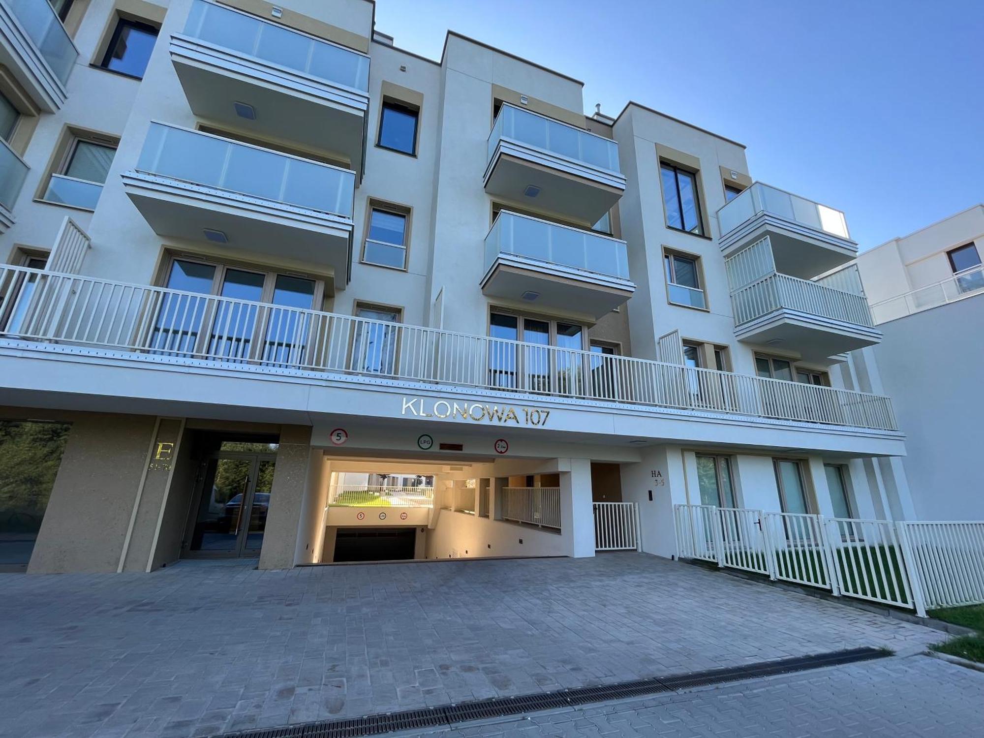 Apartament Nova Klonova Porto Kielce Exterior photo